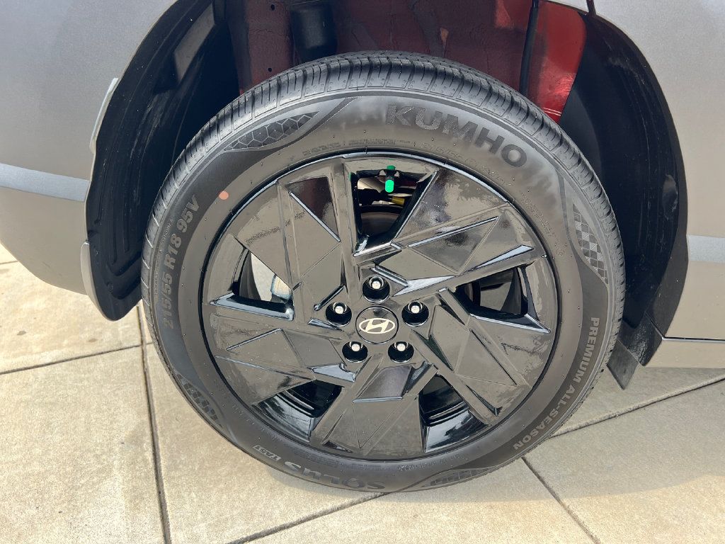 Certified 2026 Hyundai Kona SEL Sport FWD image 8