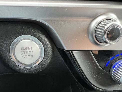 Certified 2024 Kia Telluride EX image 35