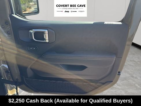 New 2025 Jeep Gladiator Sport image 14