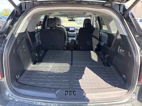 Certified 2024 Ford Explorer XLT w/ Equipment Group 202A AWD/4WD image 15