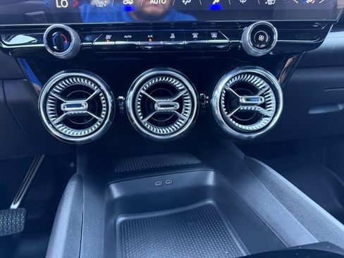 New 2025 Chevrolet Blazer EV LT image 20