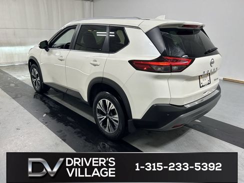 Used 2023 Nissan Rogue SV w/ SV Premium B Package AWD/4WD image 5