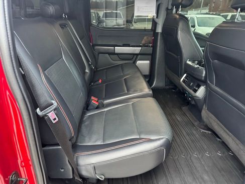 Used 2021 Ford F150 Lariat w/ Max Trailer Tow Package image 21