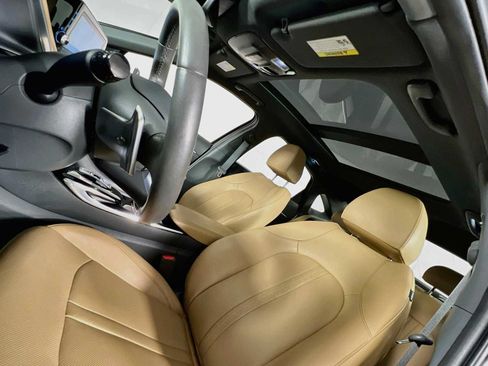 Certified 2023 Hyundai Sonata Limited w/ Preferred Accessory Package FWD image 23