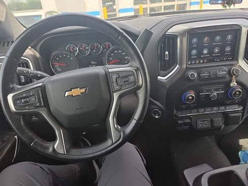 Used 2021 Chevrolet Silverado 1500 LT w/ Convenience Package II AWD/4WD image 22