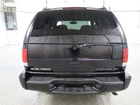 Used 2001 Chevrolet Blazer LT AWD/4WD image 8