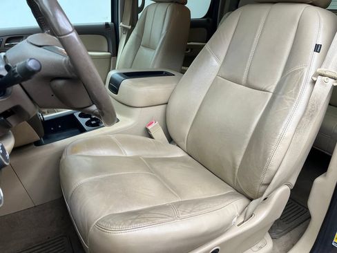 Used 2012 GMC Sierra 1500 SLT w/ SLT Convenience Package AWD/4WD image 17