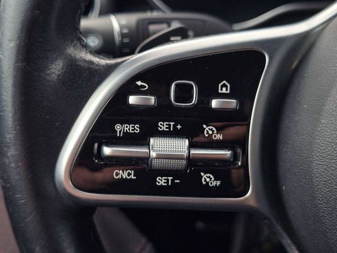 Used 2020 Mercedes-Benz GLC 300 image 33