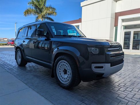 New 2025 Land Rover Defender 130 S image 2