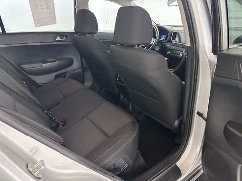 Used 2021 Kia Sportage LX image 30