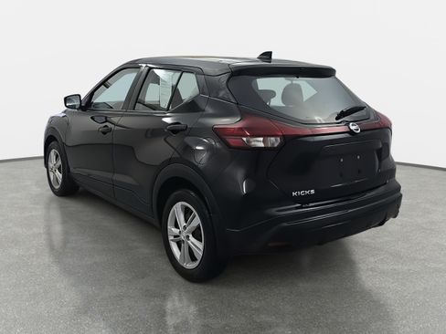 Certified 2021 Nissan Kicks S image 7