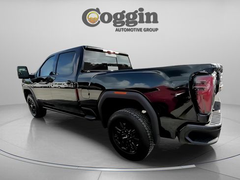 New 2026 GMC Sierra 3500 AT4 w/ AT4 Premium Plus Package image 8