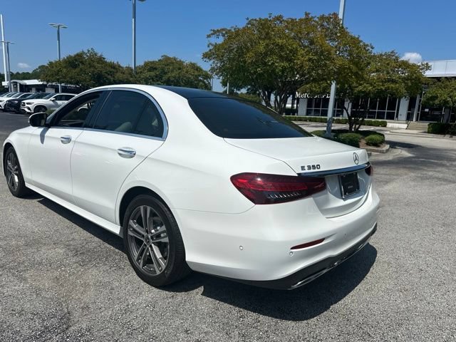 Used 2022 Mercedes-Benz E 350 4MATIC Sedan image 4