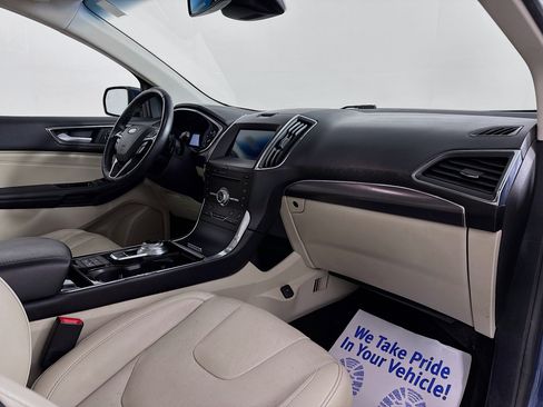 Used 2019 Ford Edge Titanium w/ Equipment Group 301A AWD/4WD image 31