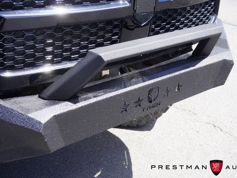 Used 2020 RAM 1500 Classic SLT AWD/4WD image 10