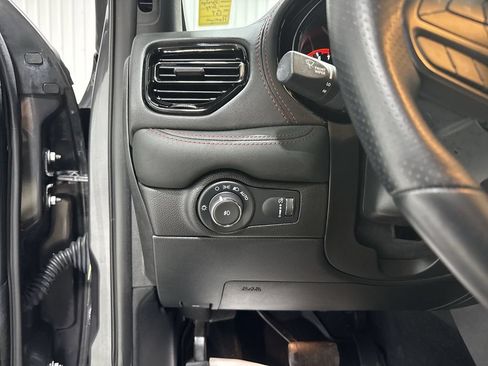 Used 2023 Dodge Durango GT RWD image 18