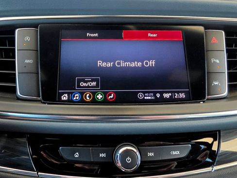 Used 2023 Buick Enclave Essence AWD/4WD image 57