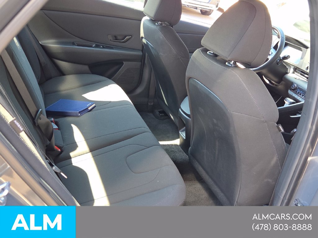 Certified 2025 Hyundai Elantra Sport FWD image 16