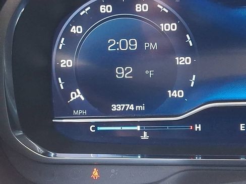 Used 2024 Chevrolet Suburban LT w/ Luxury Package AWD/4WD image 22