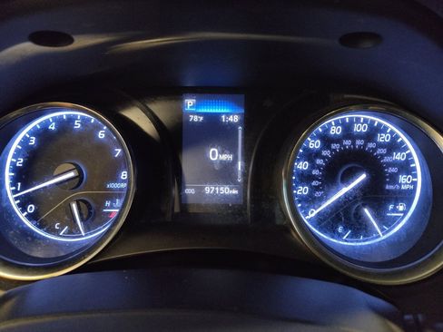 Used 2020 Toyota Camry LE FWD image 23