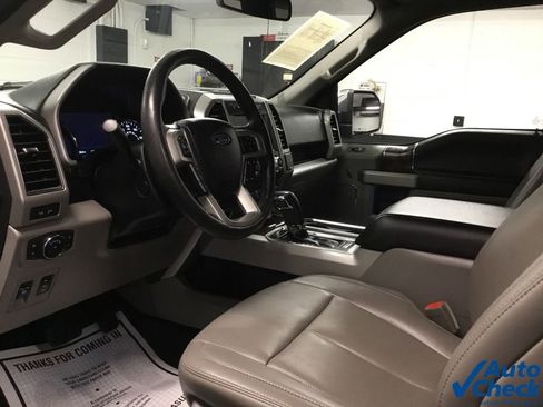 Used 2018 Ford F150 Lariat w/ Equipment Group 502A Luxury image 30