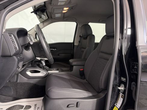 Used 2023 Nissan Frontier SV w/ SV Convenience Package AWD/4WD image 6