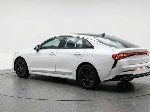 Used 2025 Kia K5 LXS image 6