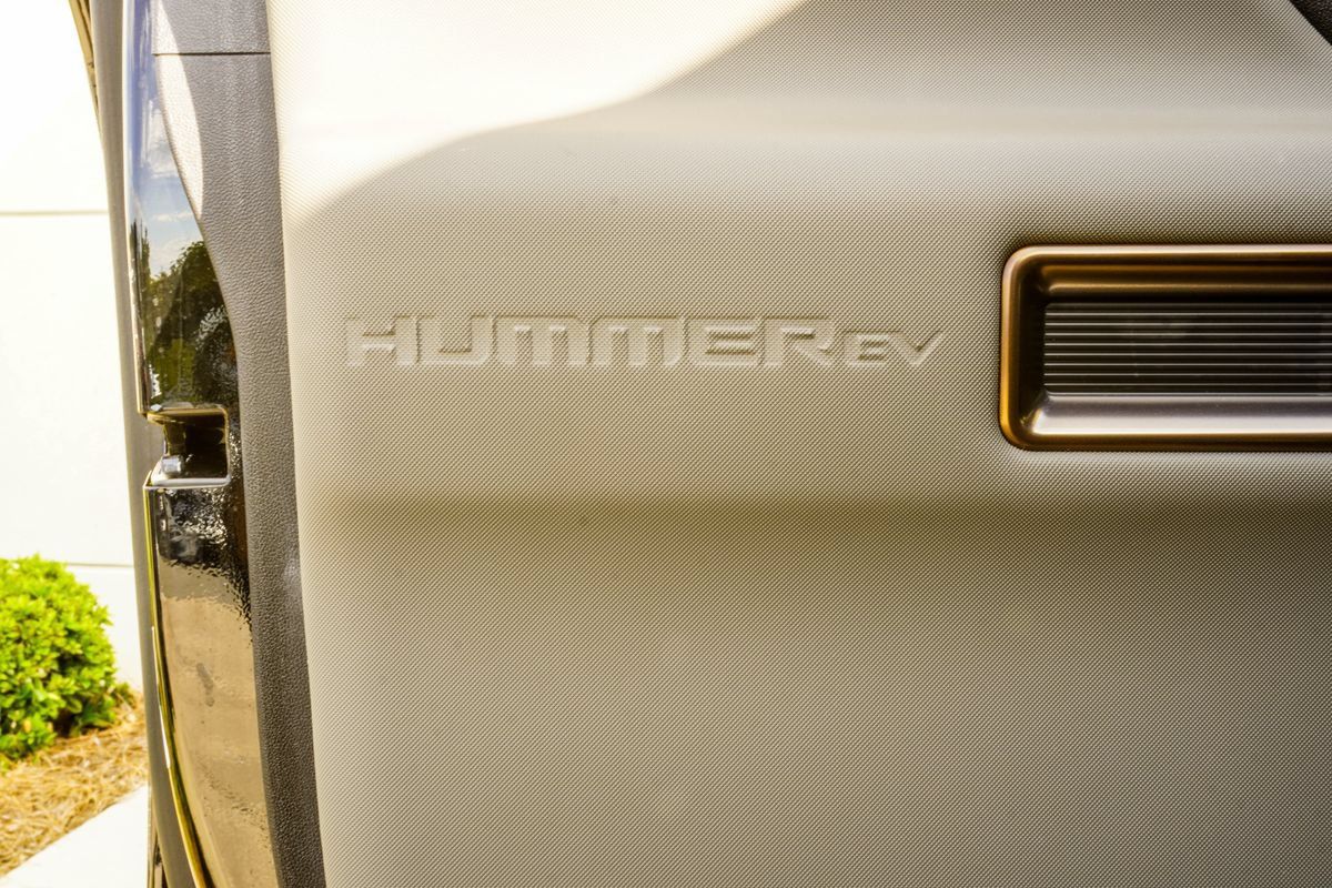 Used 2025 GMC Hummer EV 3X AWD/4WD image 38