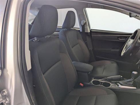 Used 2018 Toyota Corolla LE image 24