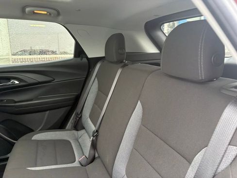 Used 2021 Chevrolet TrailBlazer LT w/ Sun and Liftgate Package AWD/4WD image 39