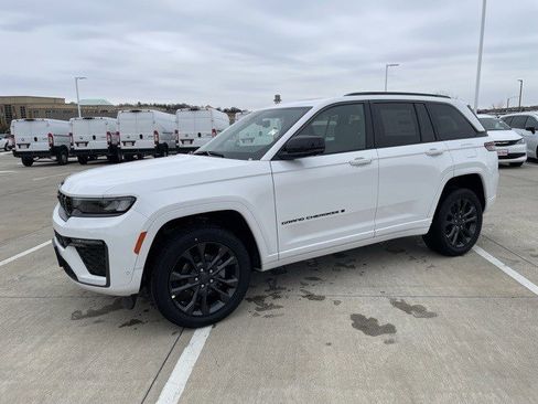 New 2026 Jeep Grand Cherokee Limited Reserve image 1