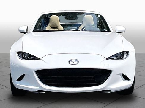 Used 2024 MAZDA MX-5 Miata RF Grand Touring w/ Weather Package RWD image 4