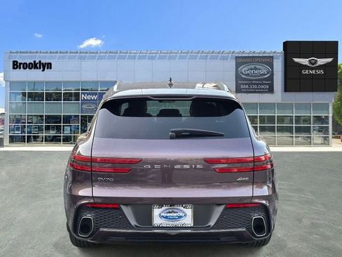 Used 2023 Genesis GV70 2.5T w/ Advanced Package image 5