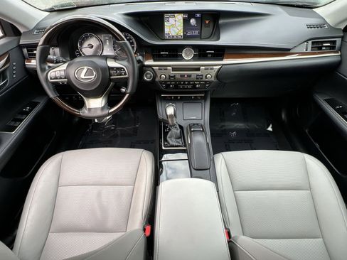 Used 2016 Lexus ES 350 image 21
