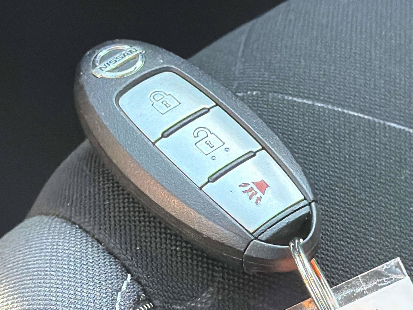 Used 2019 Nissan Kicks S FWD image 40
