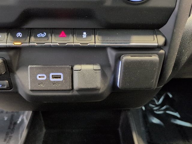 Used 2023 Chevrolet Silverado 1500 Custom w/ LPO, Dark Essentials Package AWD/4WD image 23