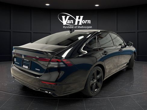 Used 2024 Honda Accord Sport image 7