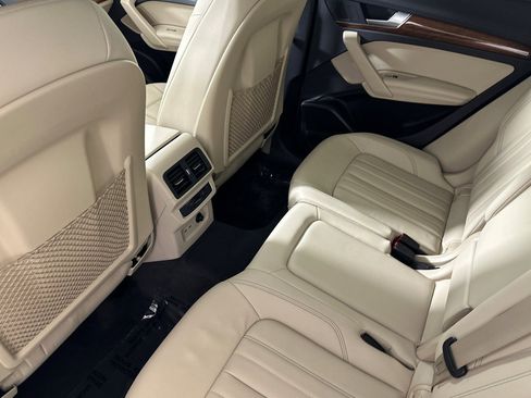 Used 2023 Audi Q5 2.0T Premium Plus w/ Premium Plus Package image 11