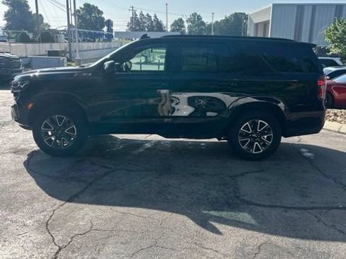 Used 2023 Chevrolet Tahoe Z71 AWD/4WD image 11