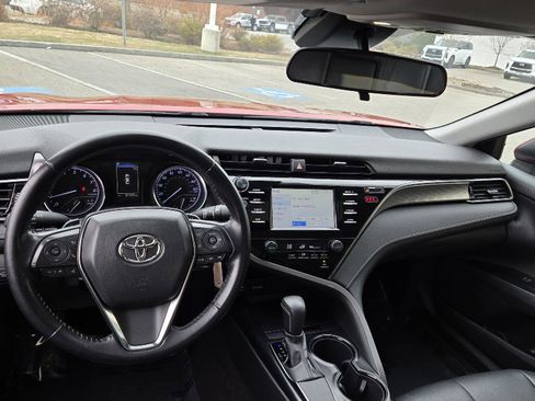 Used 2019 Toyota Camry SE image 13