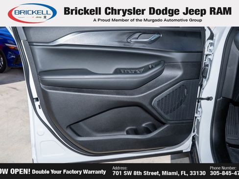 New 2025 Jeep Grand Cherokee Laredo X image 6