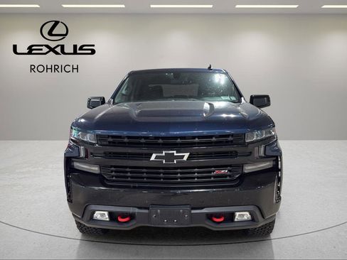 Used 2021 Chevrolet Silverado 1500 LT Trail Boss w/ Convenience Package II AWD/4WD image 2