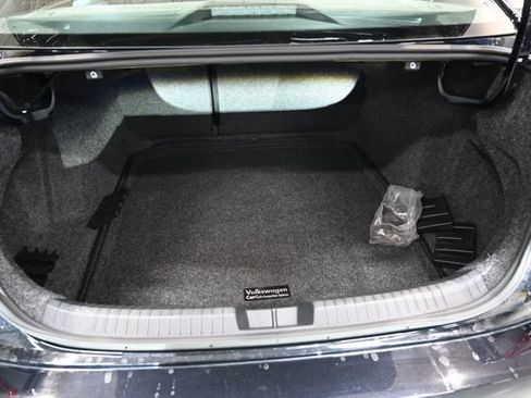 Used 2025 Volkswagen Jetta Sport image 26