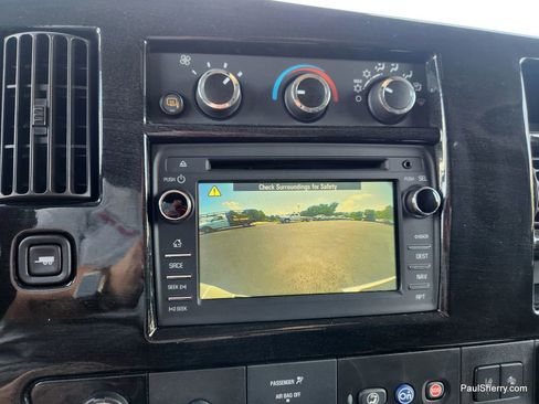 Used 2019 Chevrolet Express 2500 image 34