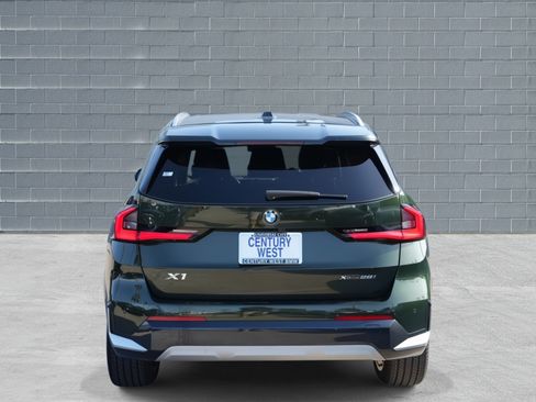 Used 2024 BMW X1 xDrive28i w/ Premium Package image 5