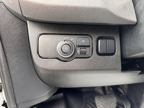 Used 2023 Mercedes-Benz Sprinter 2500 image 11