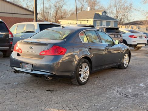 Used 2013 INFINITI G37 x Sedan w/ Premium Pkg image 4