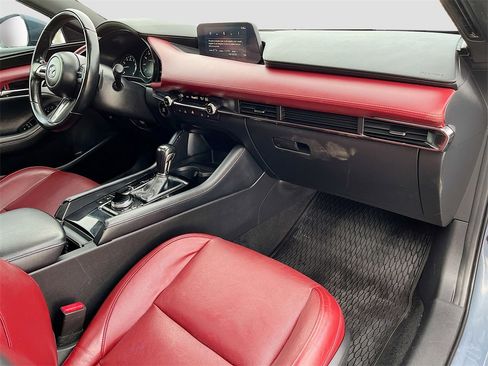 Used 2022 MAZDA MAZDA3 s image 28