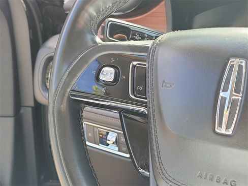 Used 2020 Lincoln Aviator Reserve w/ Elements Package Plus image 27