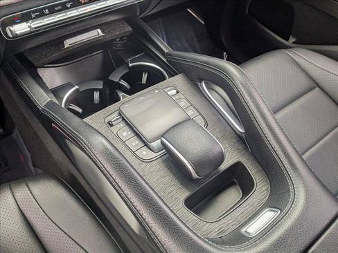 Used 2022 Mercedes-Benz GLE 350 4MATIC w/ Premium Package image 15